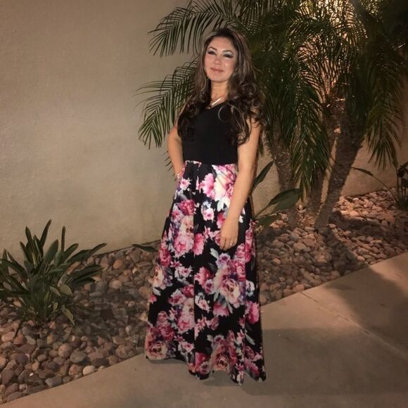 D studio Long pretty Long floral dress dstudio sz-4 - Picture 1 of 14